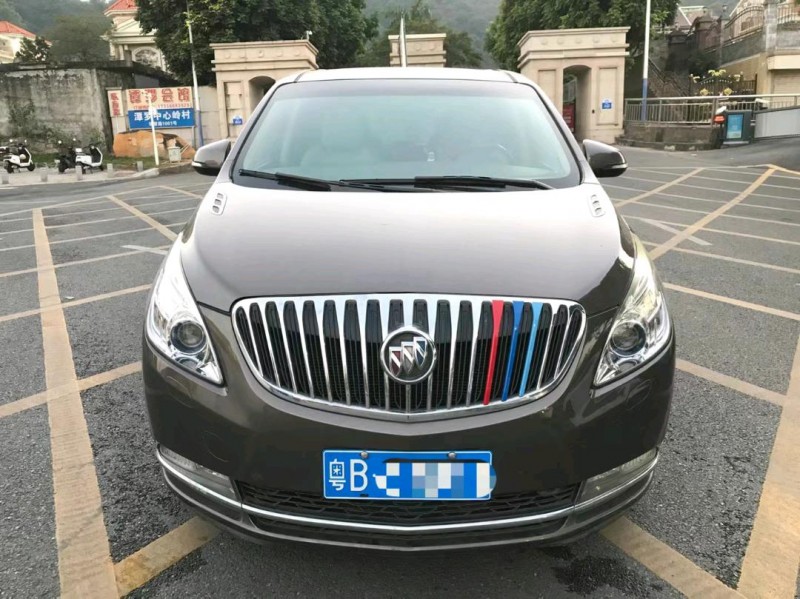 汕头11年别克GL81