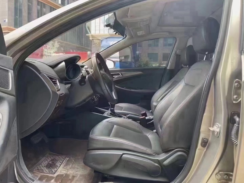 东莞18年长安汽车逸动6