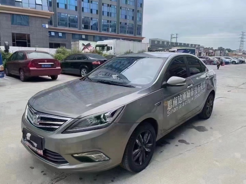 东莞18年长安汽车逸动9