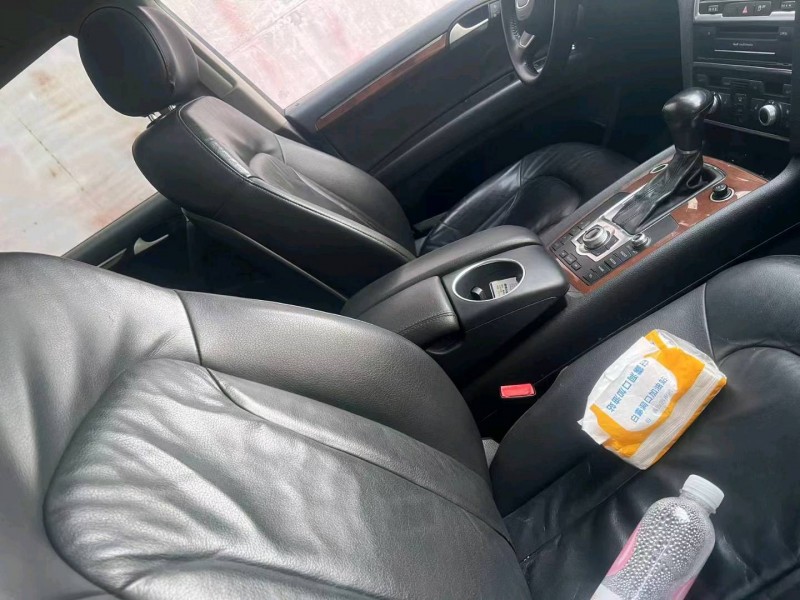 九江15年奧迪Q73