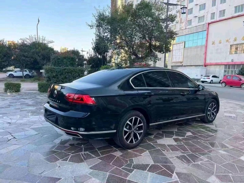 济宁21年大众迈腾8