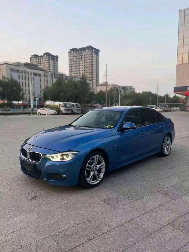 济宁17年宝马3系2