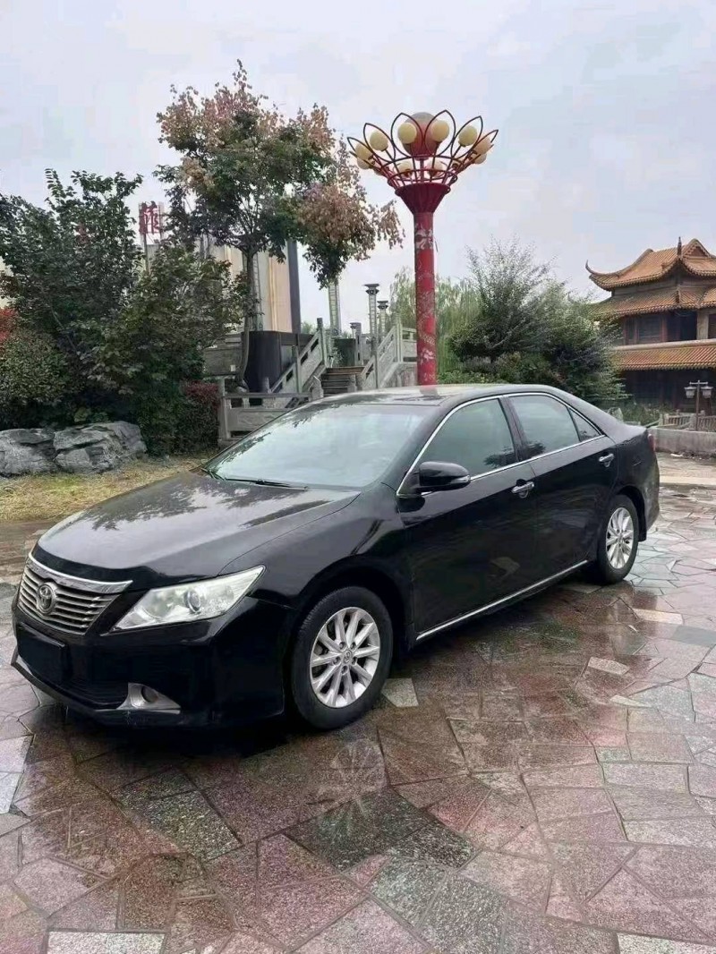 济宁14年丰田凯美瑞2