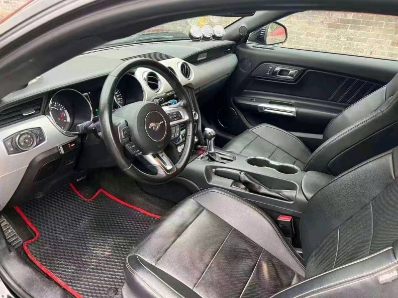 济宁16年福特野马4