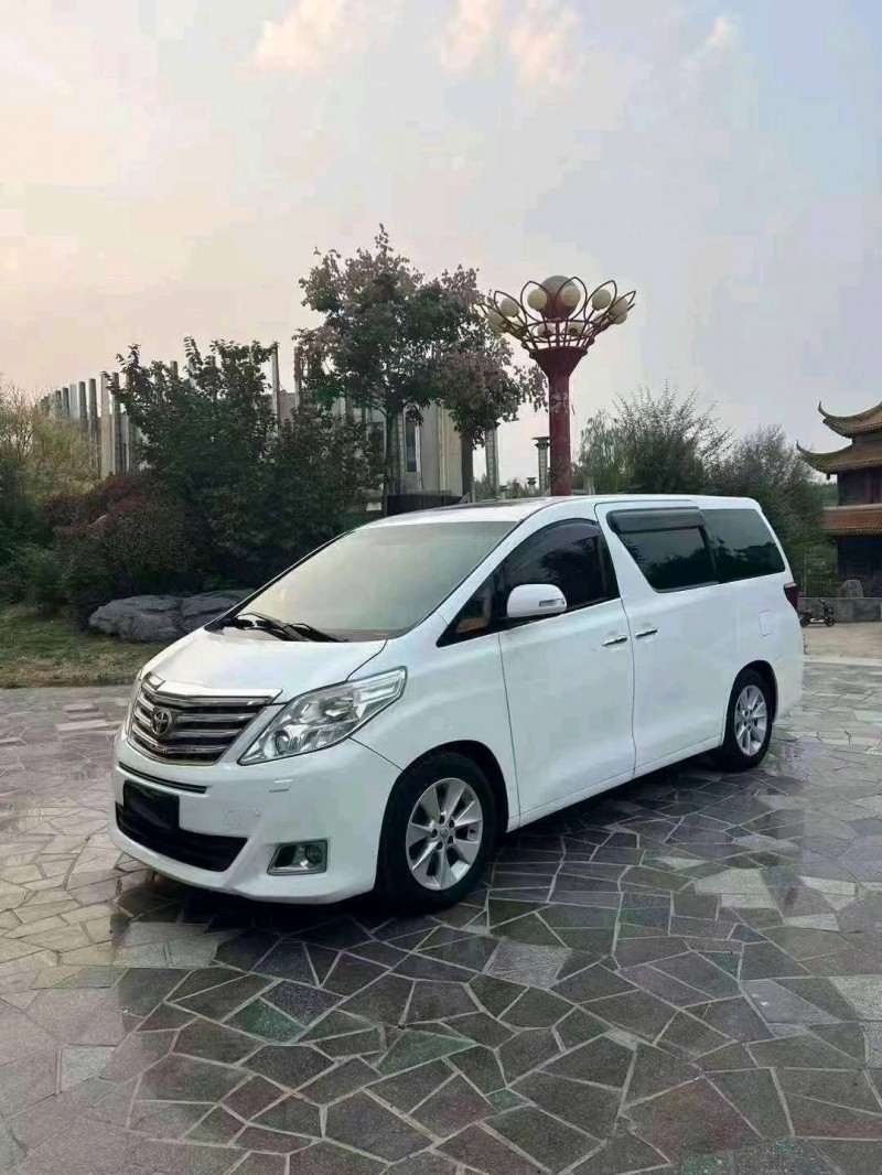 济宁14年丰田埃尔法2