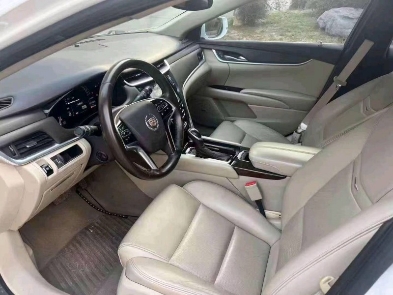 济宁16年凯迪拉克XTS4