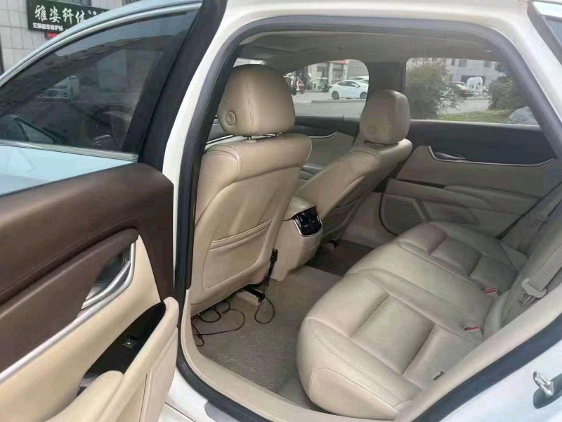 济宁16年凯迪拉克XTS7