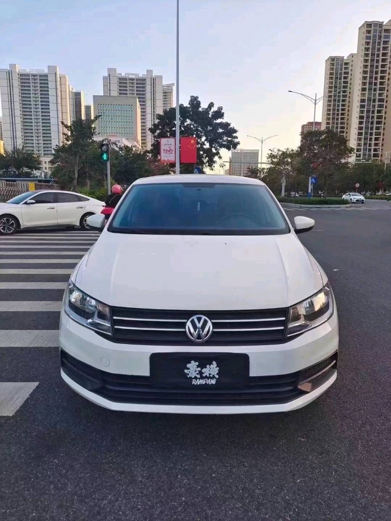 梧州20年大眾桑塔納1