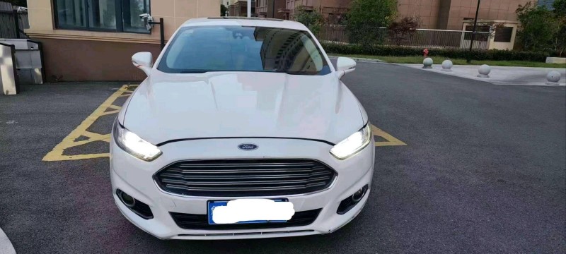 济宁13年福特蒙迪欧1