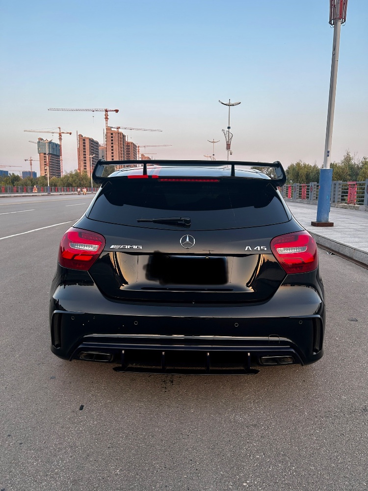 济南18年奔驰AMG2