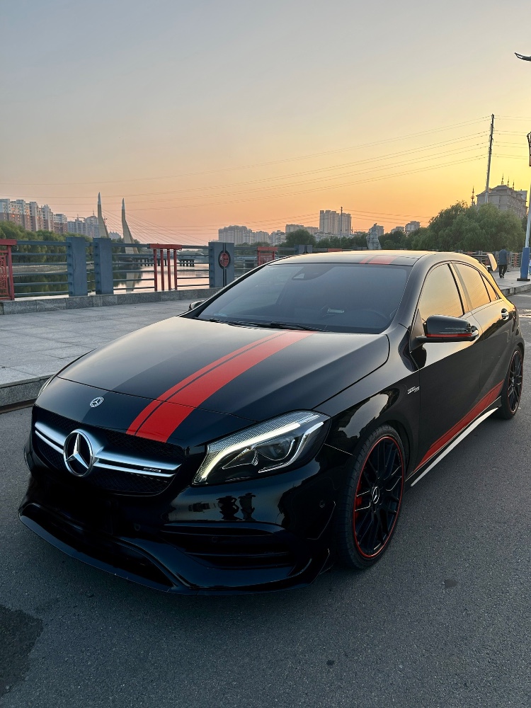 济南18年奔驰AMG5