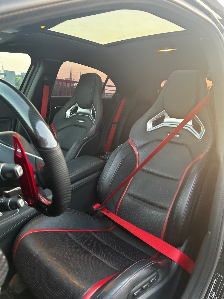 济南18年奔驰AMG8