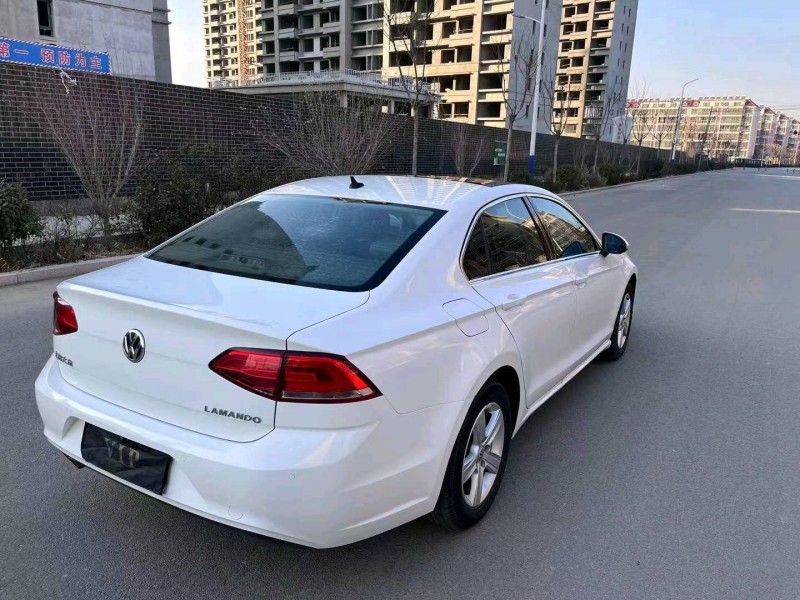 东营16年大众凌渡4