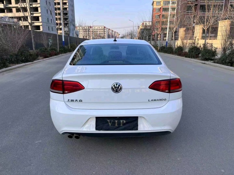 东营16年大众凌渡8