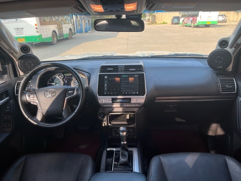 武汉20年丰田普拉多5