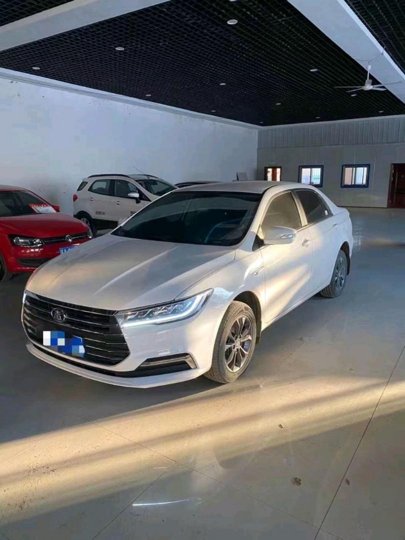 邢台20年比亚迪秦2