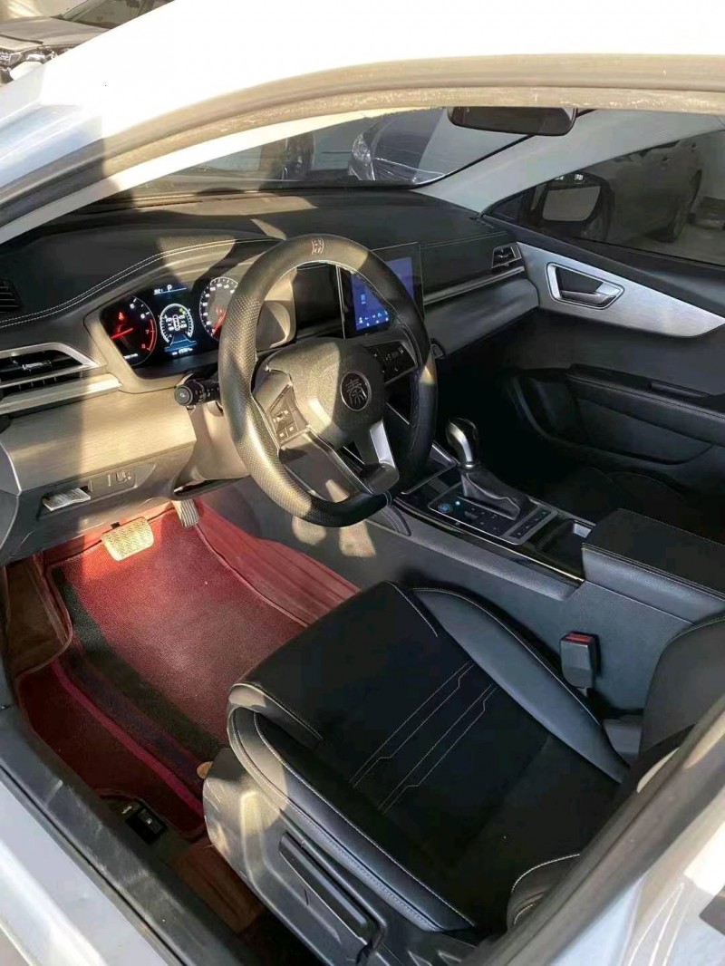 邢台20年比亚迪秦5