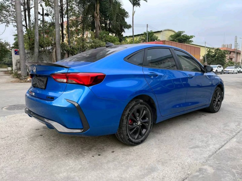 广州22年别克威朗8