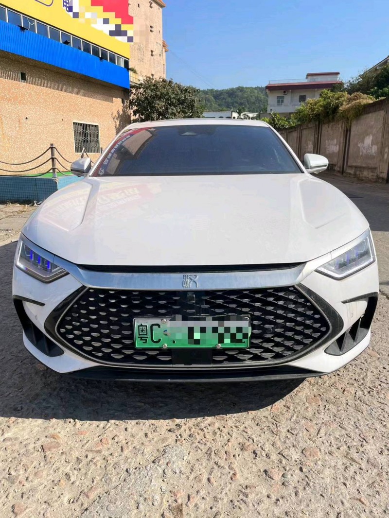 广州23年比亚迪汉1