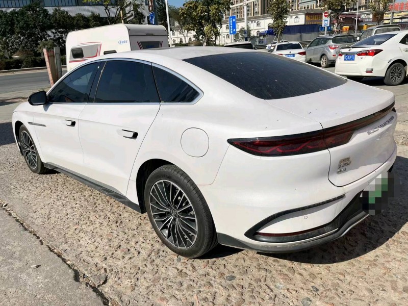 广州23年比亚迪汉3