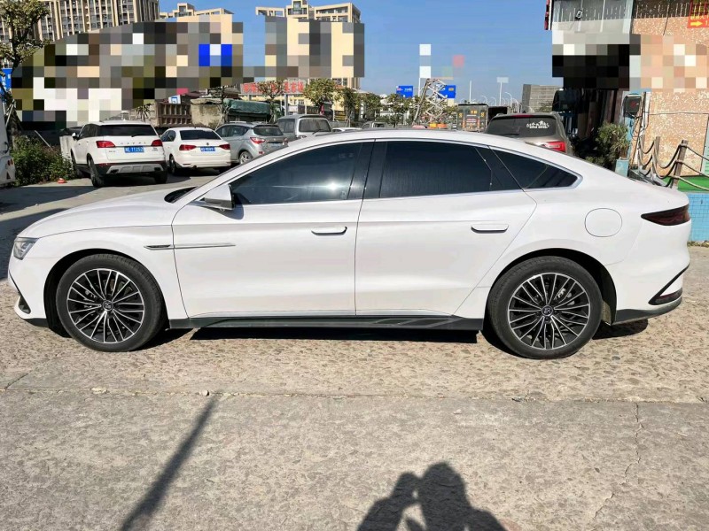 广州23年比亚迪汉5