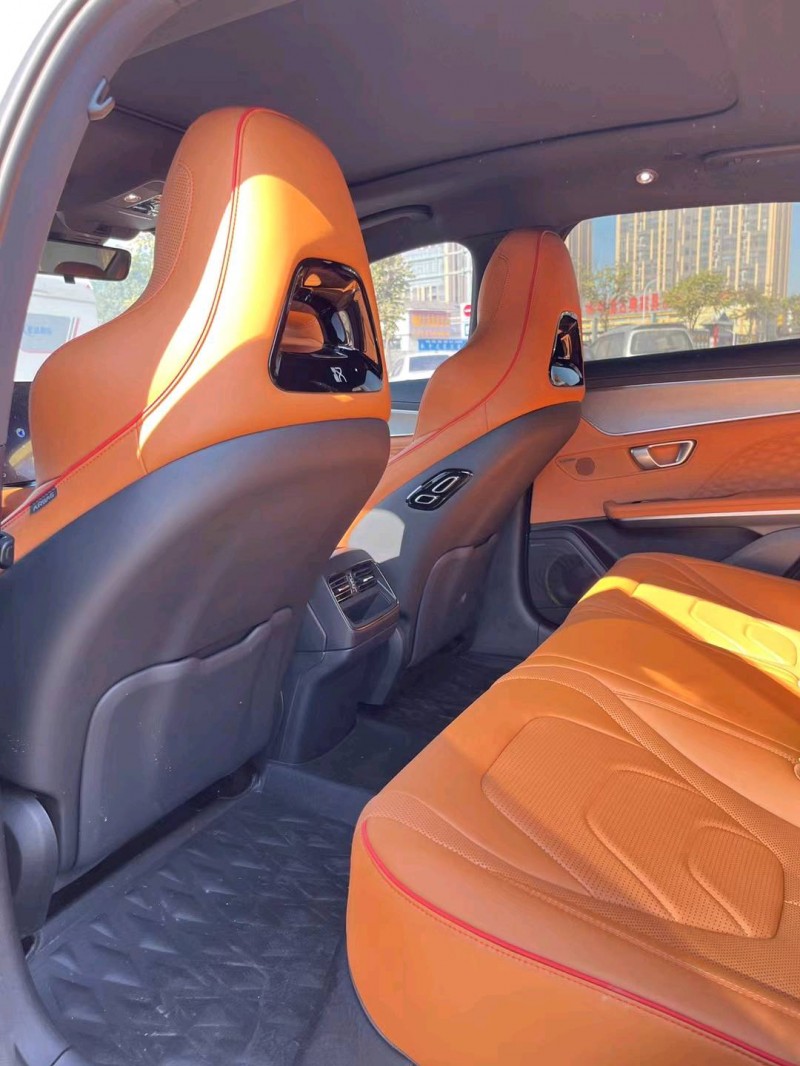 广州23年比亚迪汉8