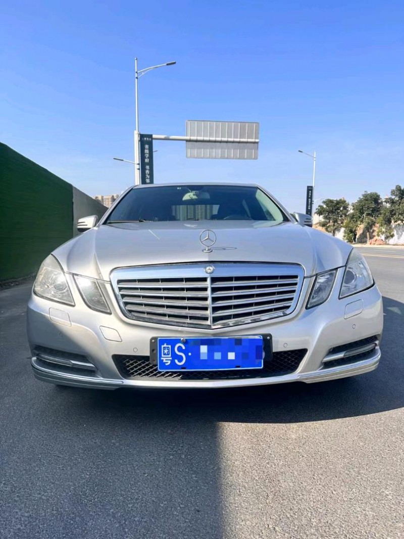 广州13年奔驰E1