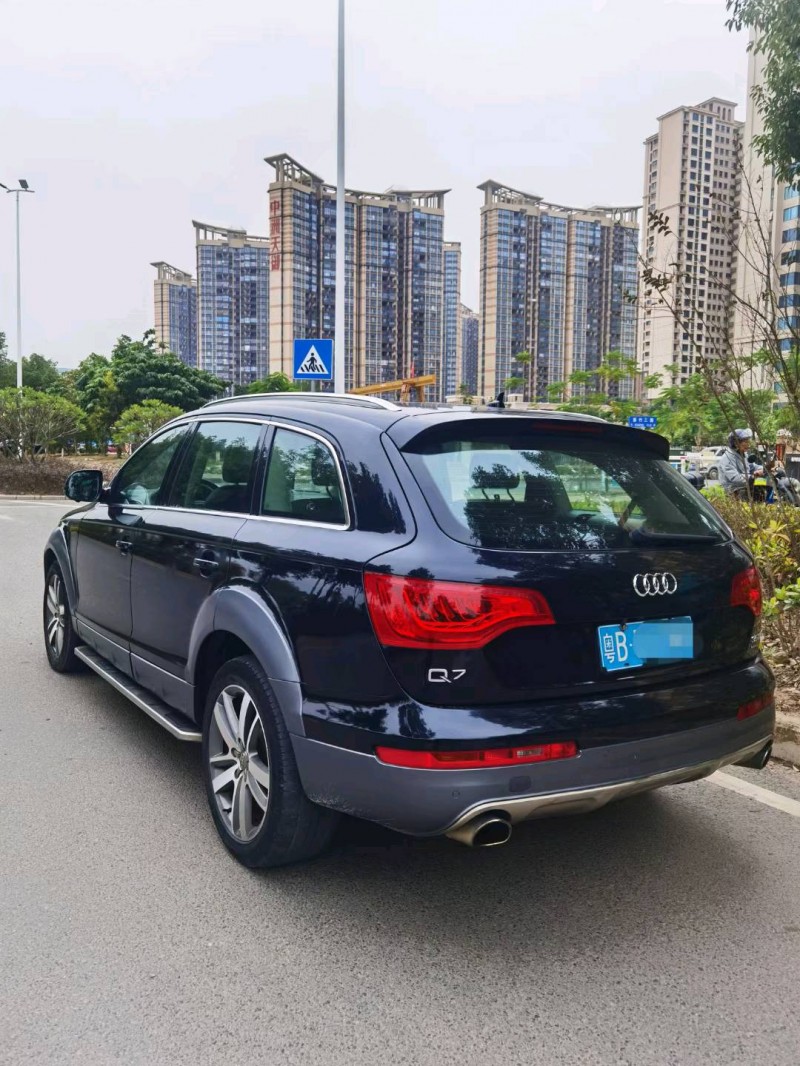 广州13年奥迪Q79