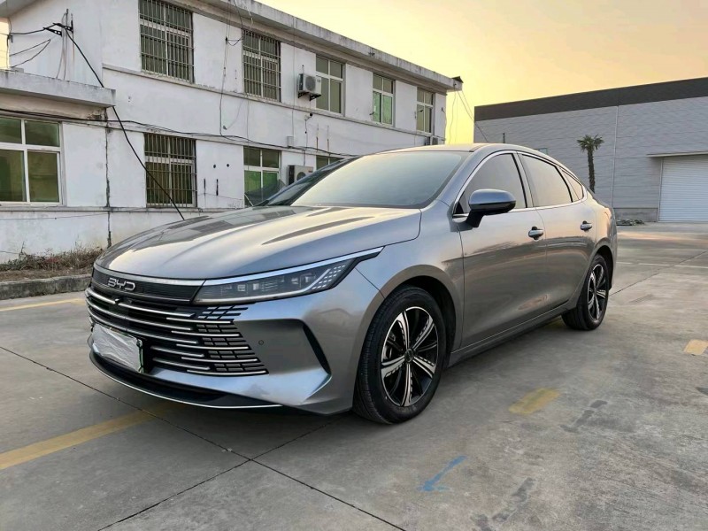 徐州22年比亚迪驱逐舰3