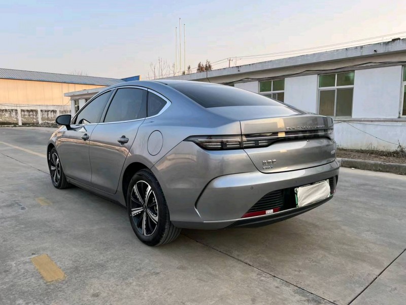 徐州22年比亚迪驱逐舰8