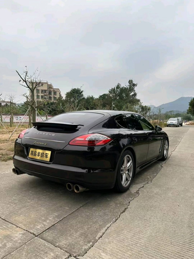 广州11年保时捷帕拉梅拉2