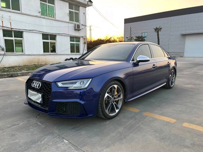 徐州17年奥迪A4L2