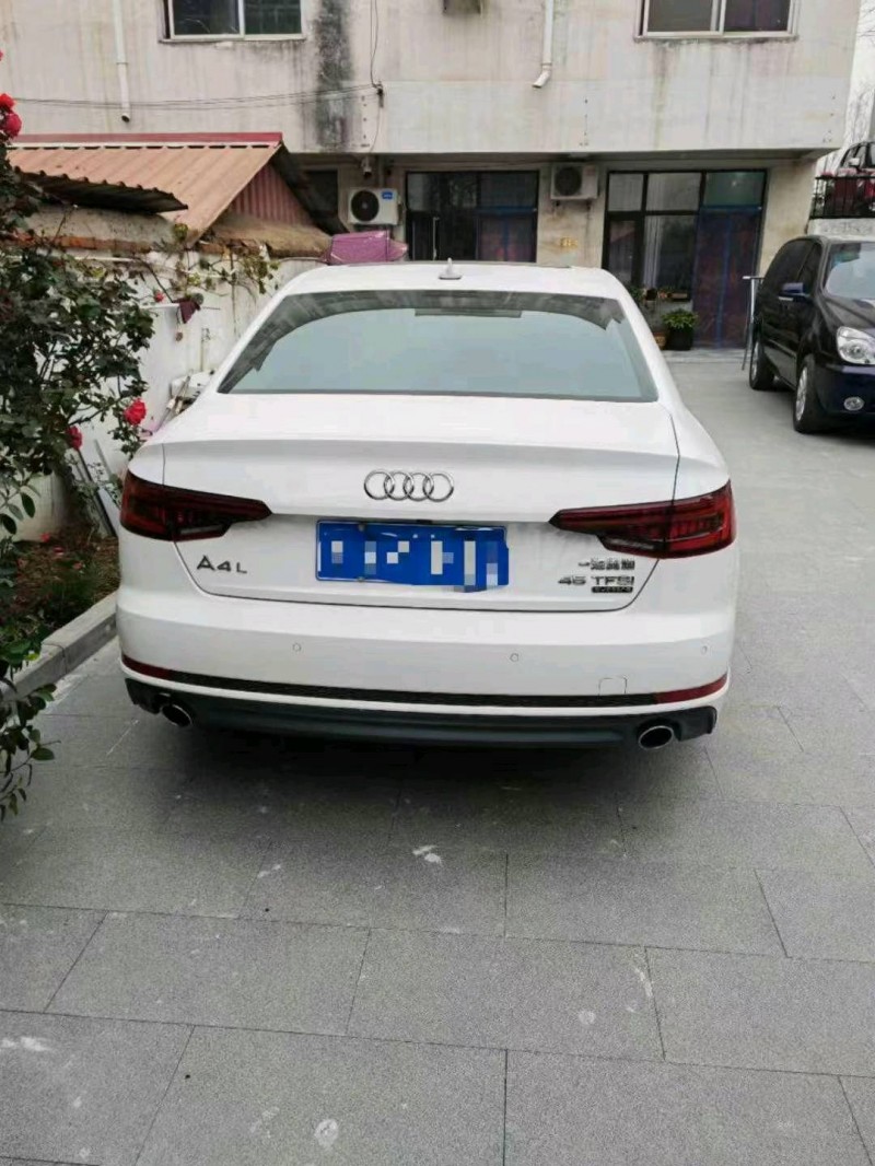 嘉兴18年奥迪A4L9