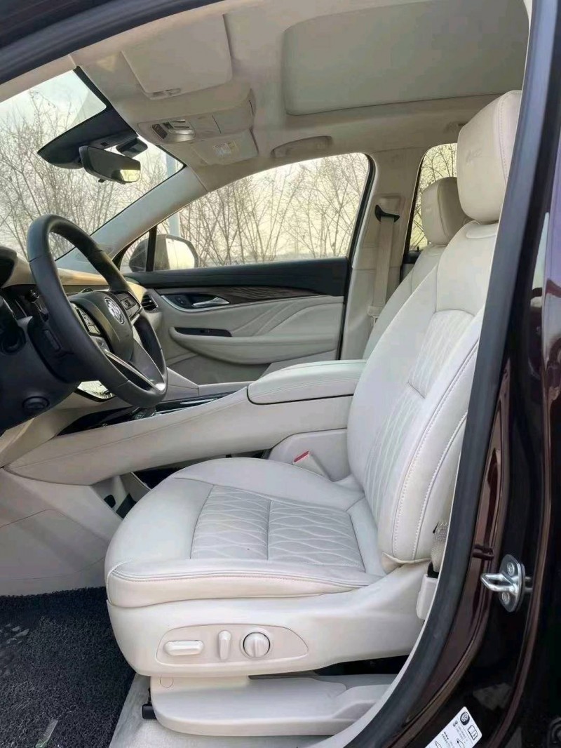 东营22年别克昂科旗6