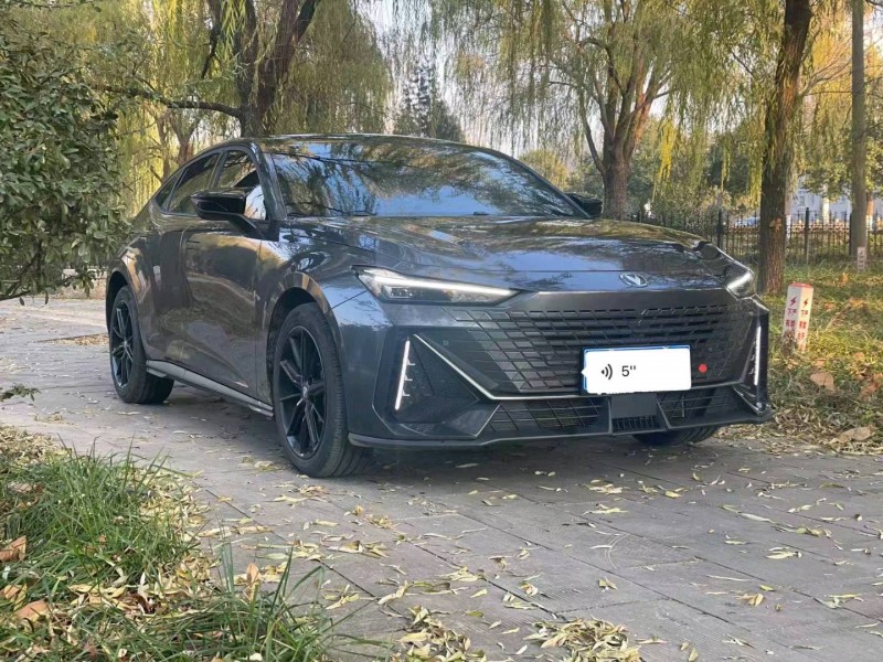 苏州22年长安汽车UNI-V3