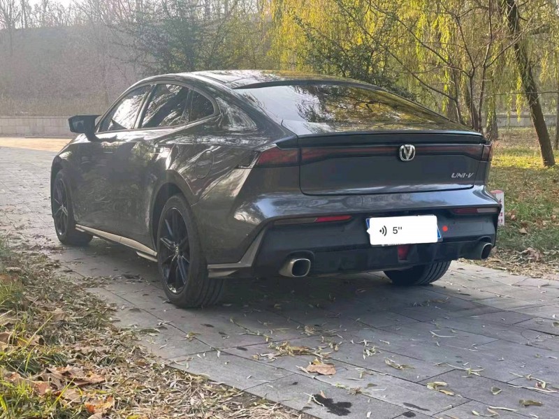 苏州22年长安汽车UNI-V5