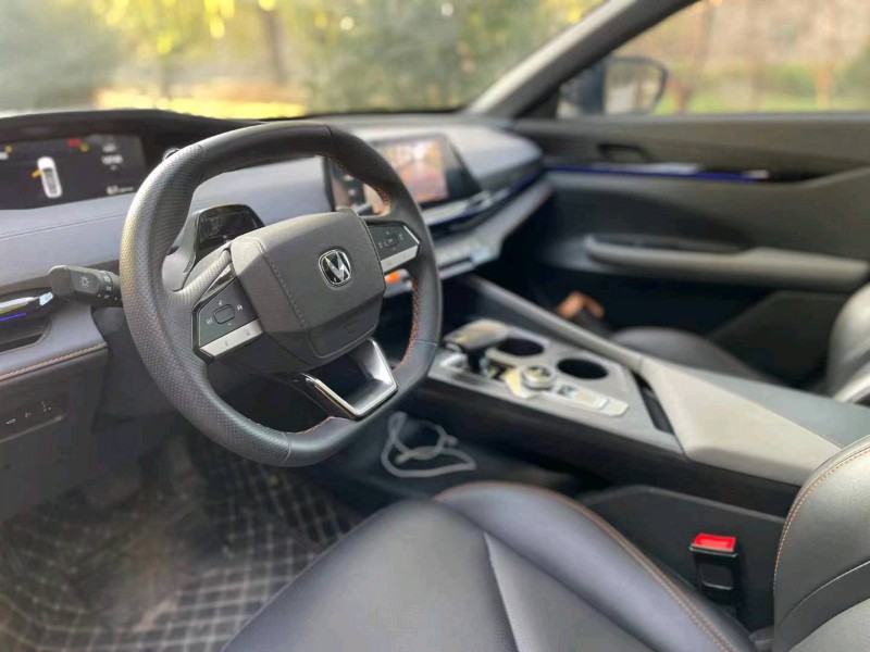 苏州22年长安汽车UNI-V9