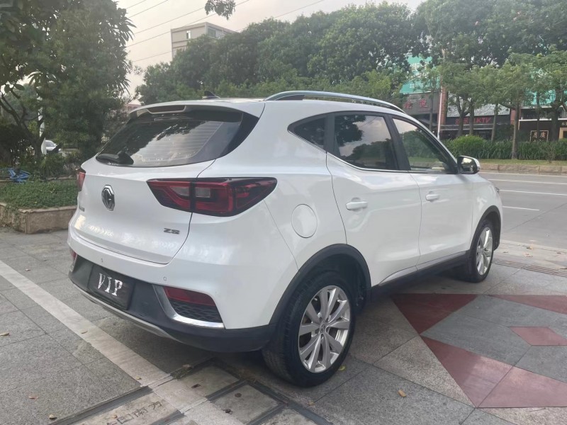 东莞18年名爵ZS5