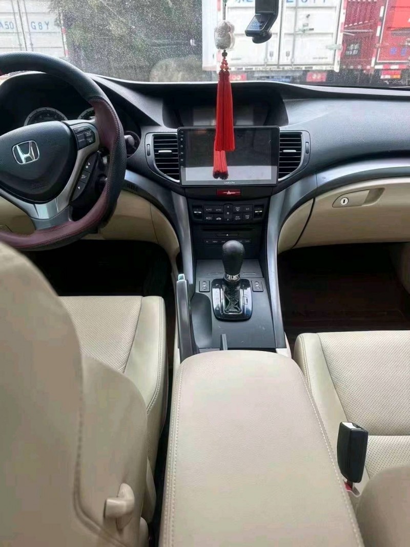 东营14年本田思铂睿8