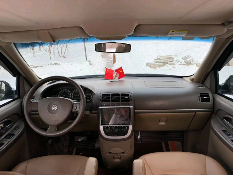 邢台15年别克GL85