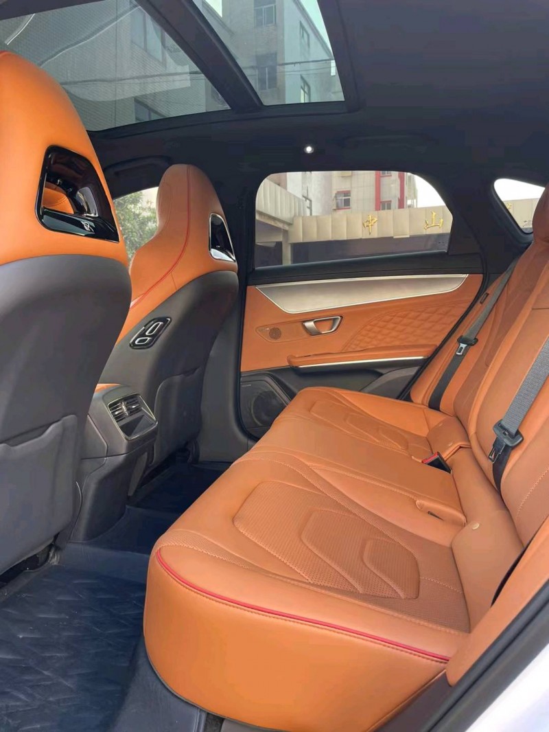 中山23年比亚迪汉6