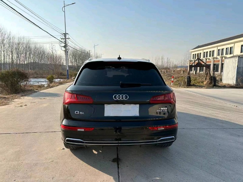 徐州20年奥迪Q59