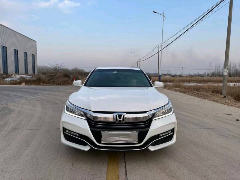 徐州17年本田雅阁1