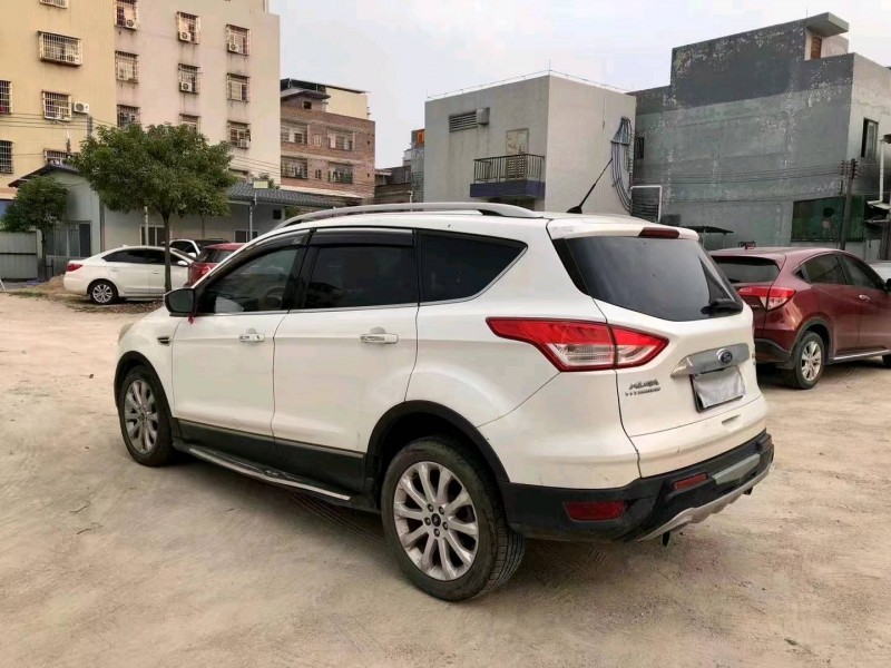 汕头15年福特翼虎9