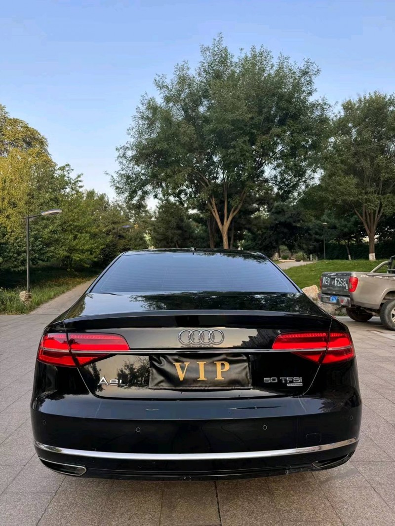 邢台18年奥迪A8L9