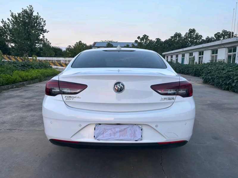 徐州19年别克君威9