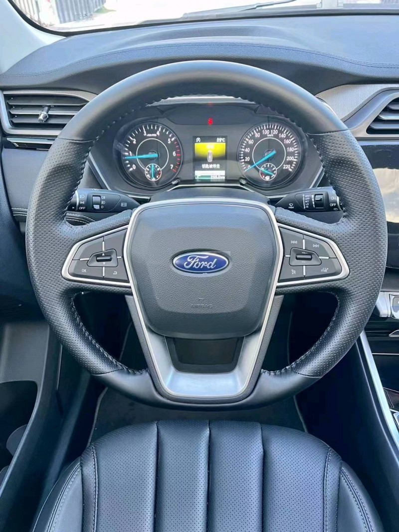 宜昌23年福特领界8