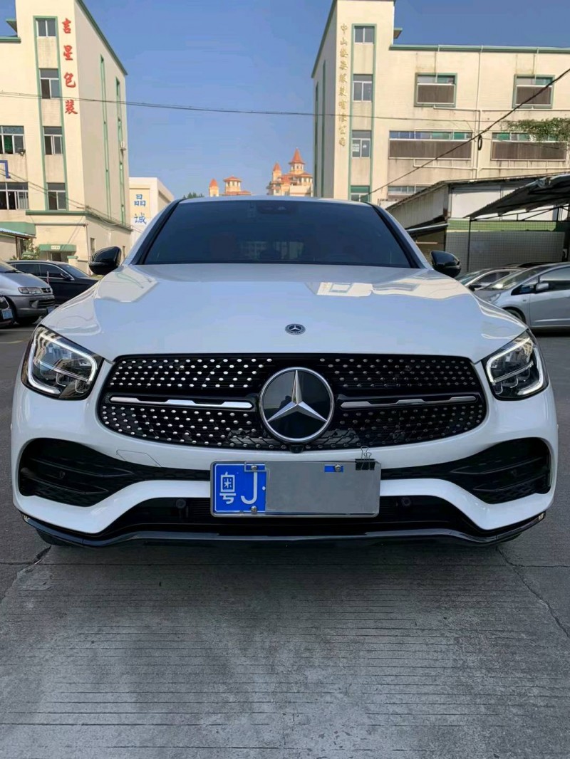 中山22年奔驰GLC1