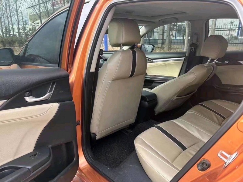 青岛16年本田思域5