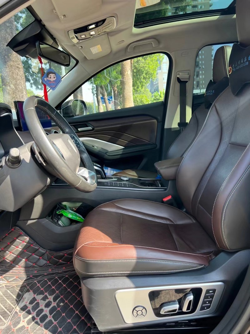 东莞20年长城汽车WEY VV64